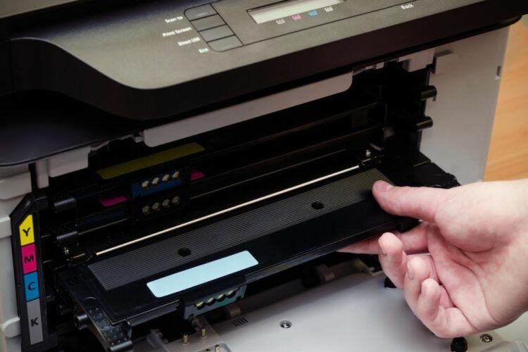 Jak wyczyścić drukarkę - poradnik